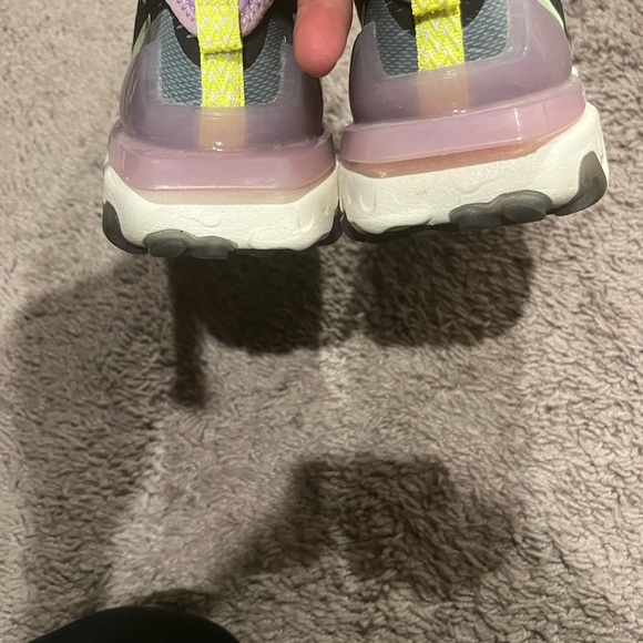 Women’s Nike shoes - Picture 4 of 5